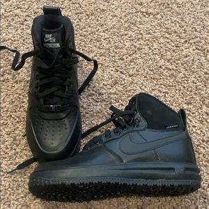 Nike Air Force 1 Sneakers